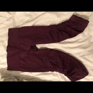 Beautiful Burgundy Lululemon crops size 6